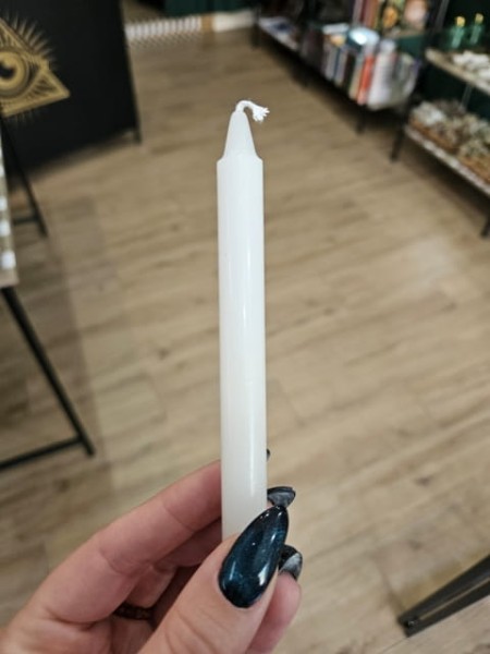 Magiczna Świeca do Rytuałów w Kolorze Białym.jpg