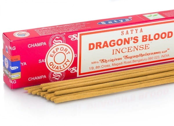 Kadzidełka Nag Champa Satya Smocza Krew.jpg