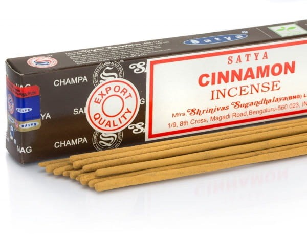 Kadzidełka Nag Champa Satya Cynamon.jpg