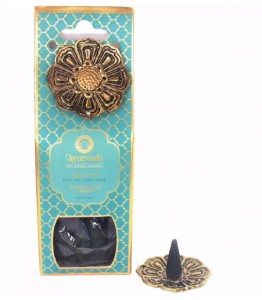 Kadzidełka 20 stożków z metalową podstawką Nuta Morska z Oud Drewno Agarowe (Dosha Pitta)